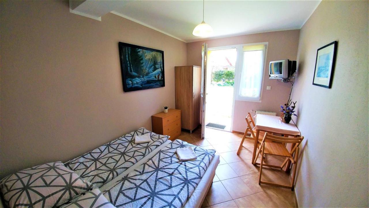 Hostal Jacek I Agatka Ustka Exterior foto